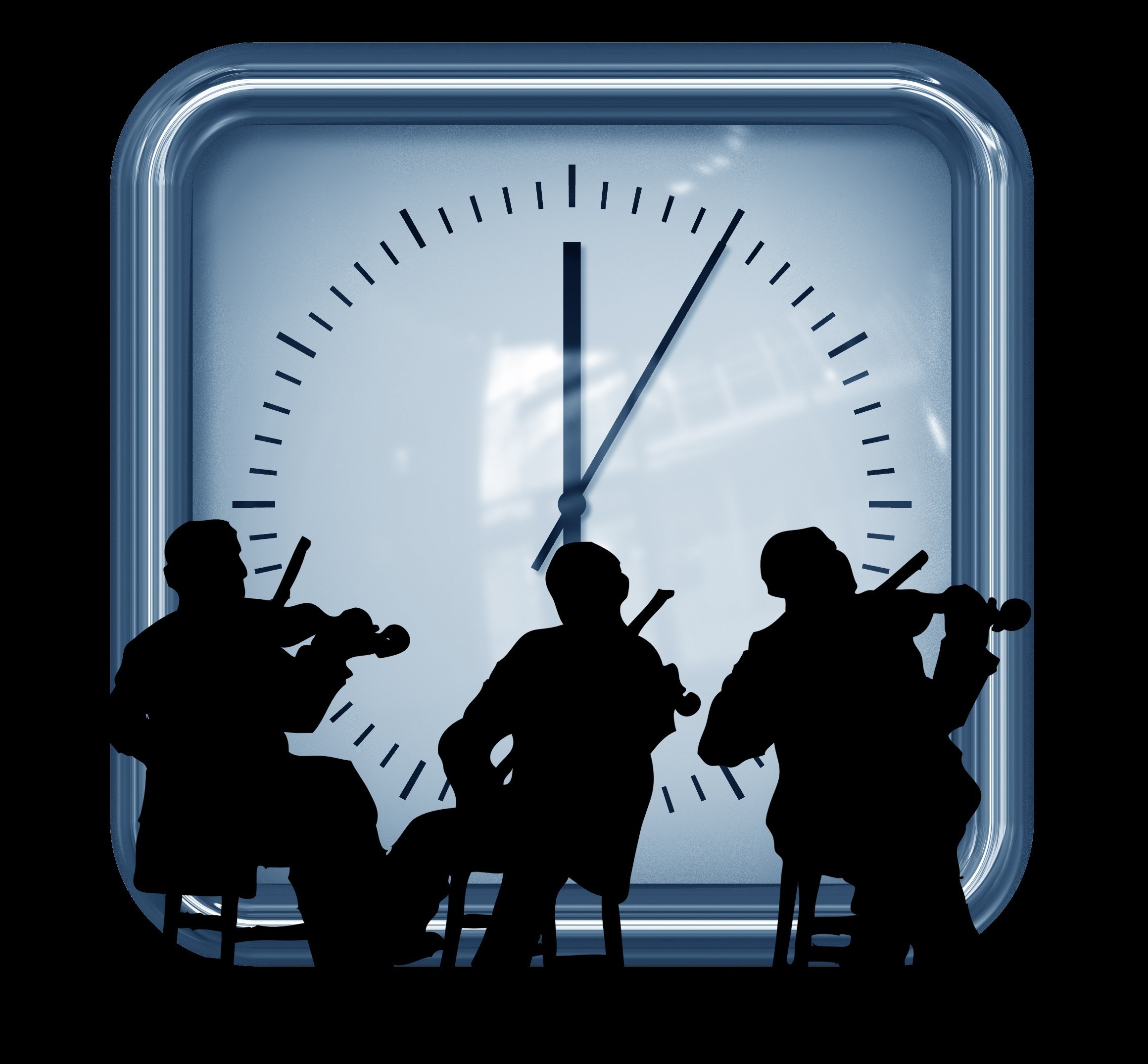 Bildmontage, svart siluett av tre violinspelande män på stolar. Stor urtavla bakom. Visarna visar klockslaget 18:00:05.